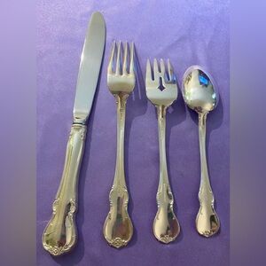 Towel French provincial 4 piece place setting